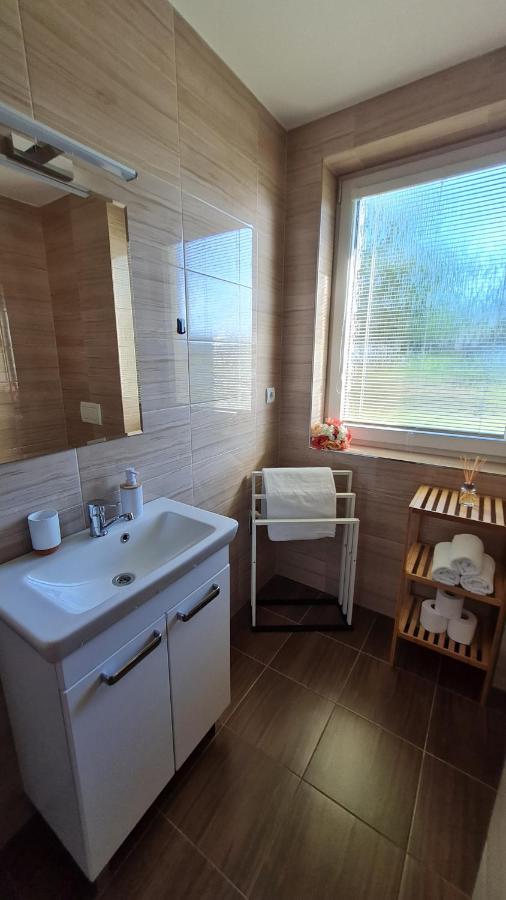 Kajula Apartamento Bešeňová Exterior foto
