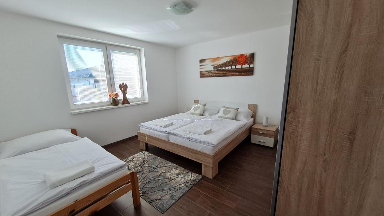 Kajula Apartamento Bešeňová Exterior foto