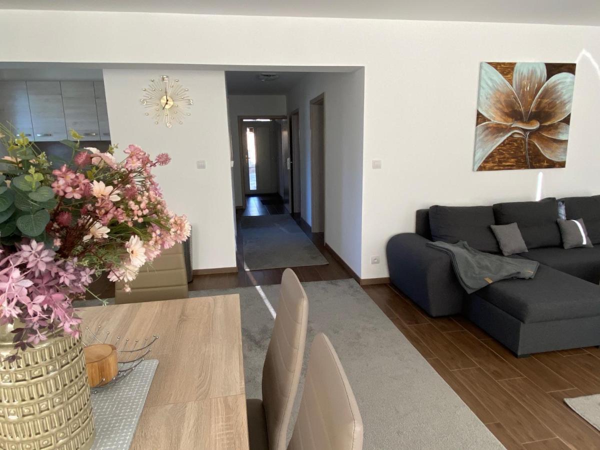 Kajula Apartamento Bešeňová Exterior foto